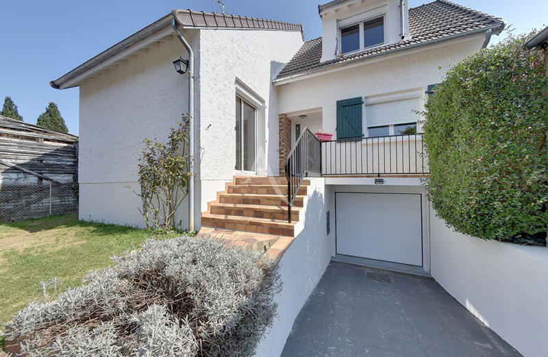 Maison - 115 m² - 5 pièces