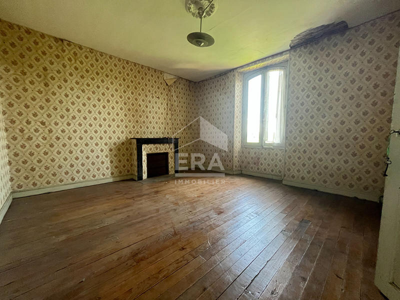 Maison - 203 m² - 9 pièces