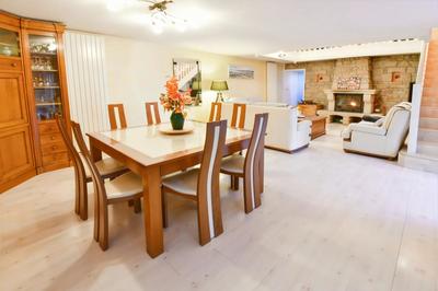 Maison en pierre - 365 m² - 7 pièces