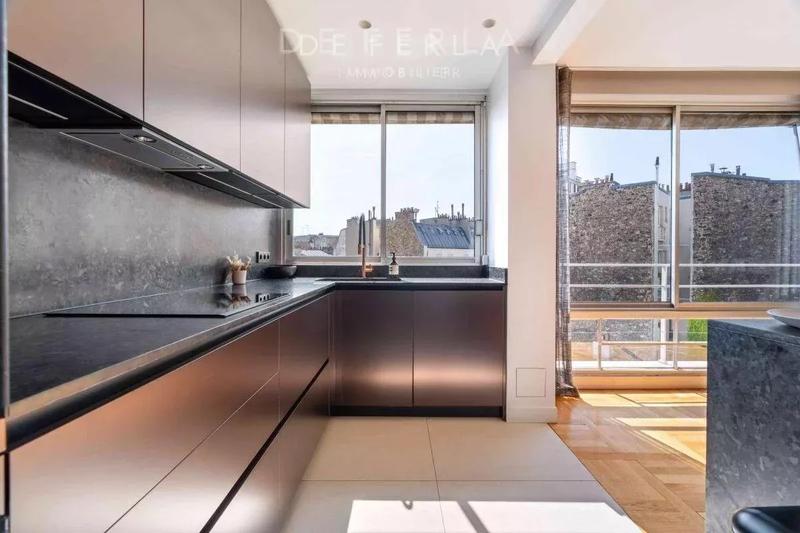 Appartement - 130 m² - 4 pièces