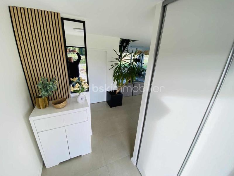 Maison traditionnelle - 137 m² - 5 pièces