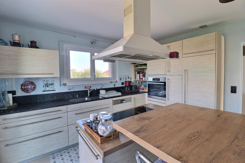 Maison - 110 m² - 5 pièces