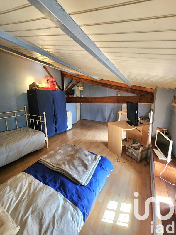 Maison - 220 m² - 7 pièces