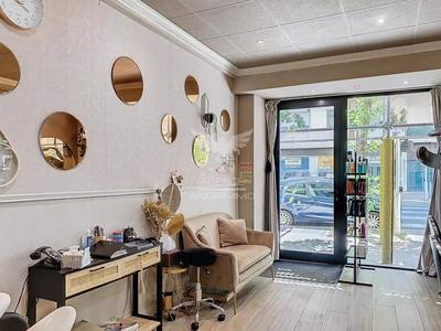 Beauté / Bien-être - 23 m² - 1 pièce