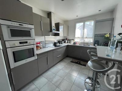 Maison - 84 m² - 4 pièces