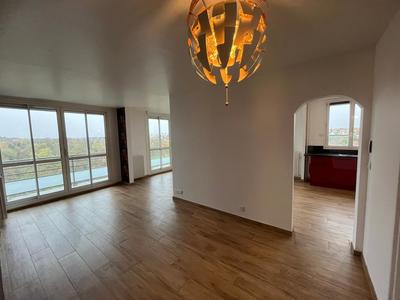 Appartement - 83 m² - 4 pièces