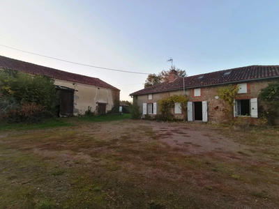 Maison traditionnelle - 141 m² - 6 pièces