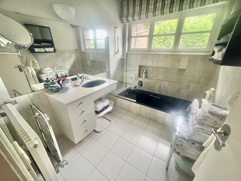 Maison d'architecte - 275 m² - 9 pièces