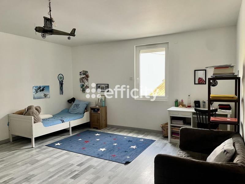 Maison - 210 m² - 9 pièces