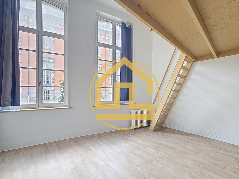 Appartement - 177 m² - 6 pièces