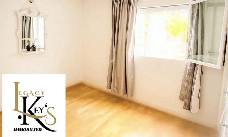 Appartement - 100 m² - 4 pièces