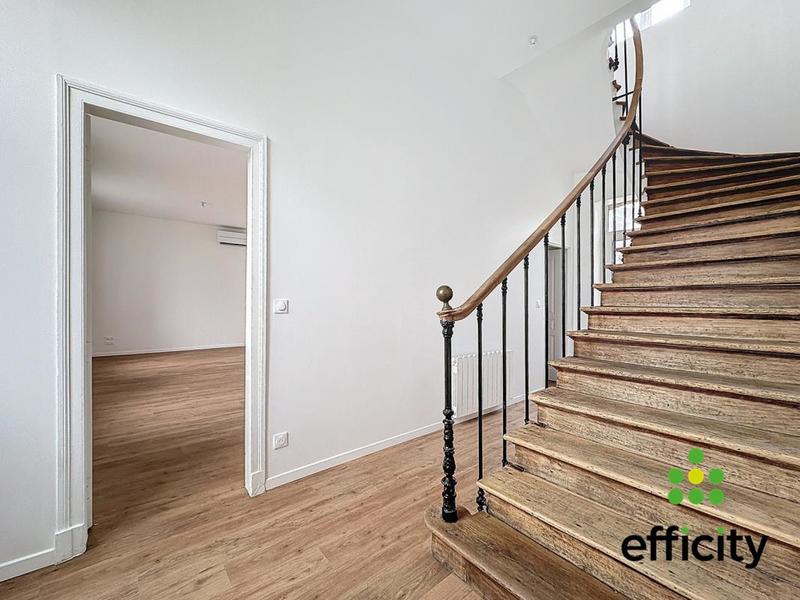 Maison - 160 m² - 6 pièces