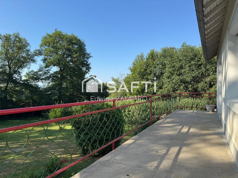 Maison - 102 m² - 7 pièces