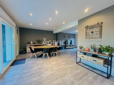 Maison - 155 m² - 6 pièces