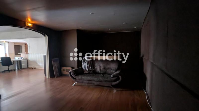 Maison - 199 m² - 6 pièces