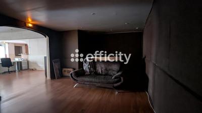 Maison - 199 m² - 6 pièces