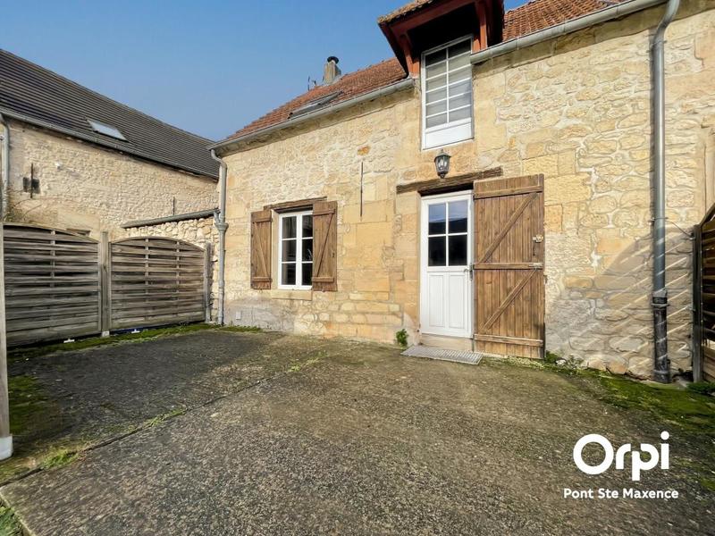 Maison en pierre - 100 m² - 4 pièces