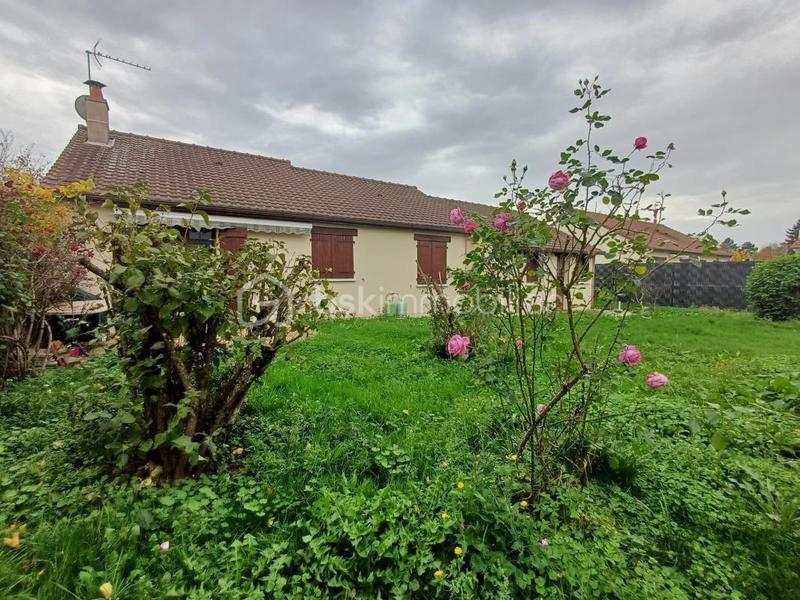 Maison - 92 m² - 4 pièces