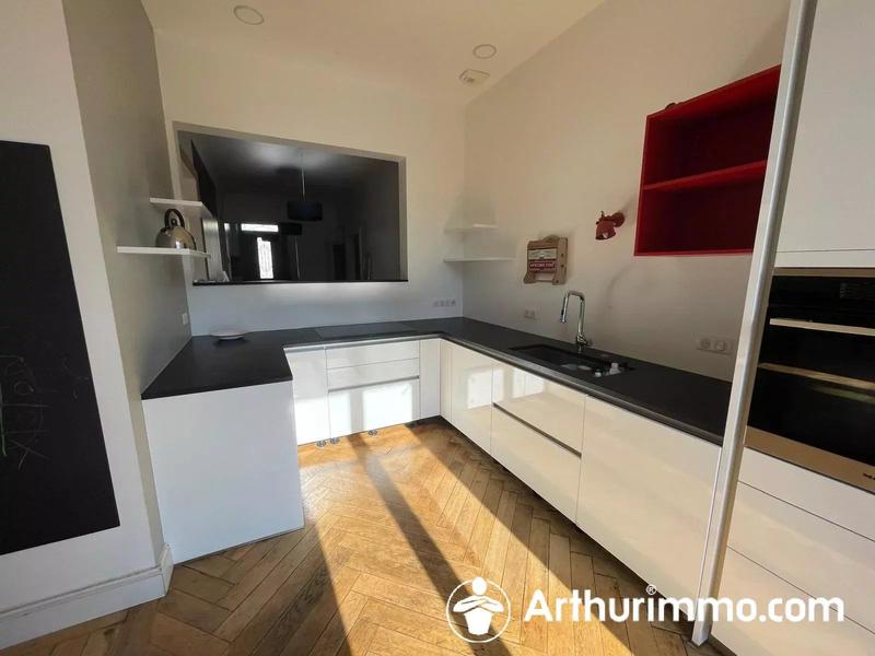 Appartement - 135 m² - 6 pièces