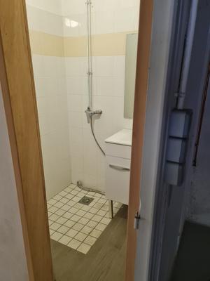 Local d'activités - 70 m²