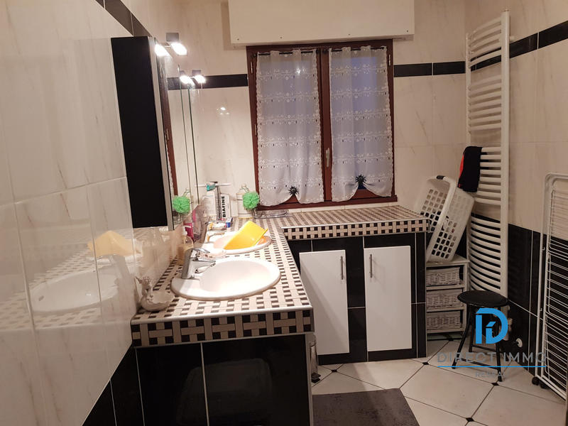 Maison - 110 m² - 6 pièces