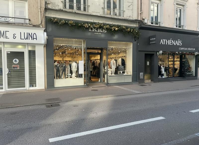 Local commercial - 140 m²