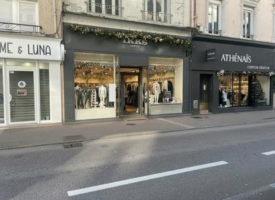 Local commercial - 140 m²