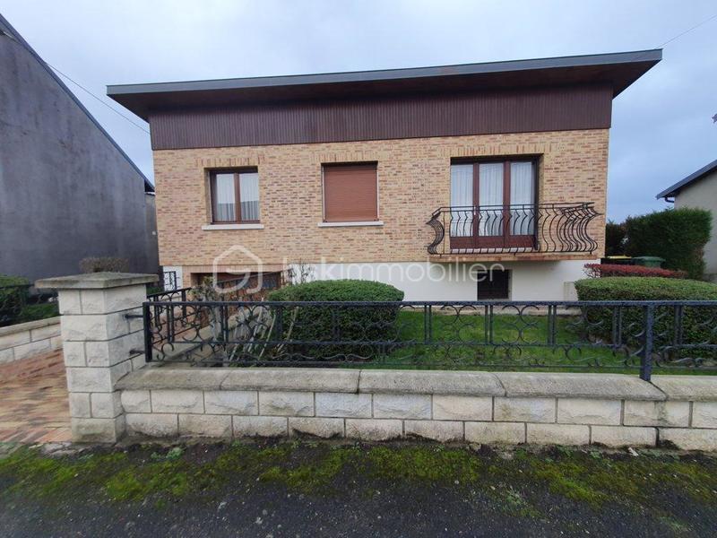 Maison - 111 m² - 5 pièces