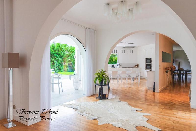 Maison - 286 m² - 7 pièces