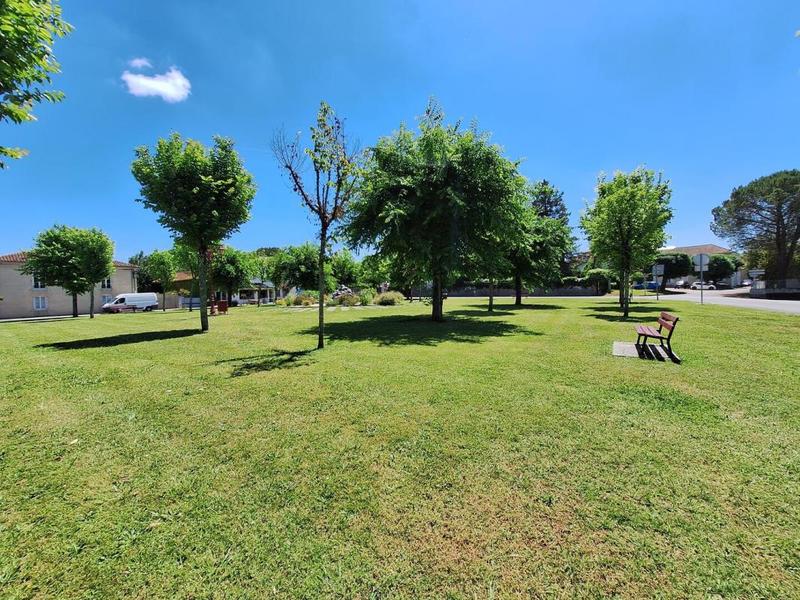 Maison de village - 310 m² - 12 pièces