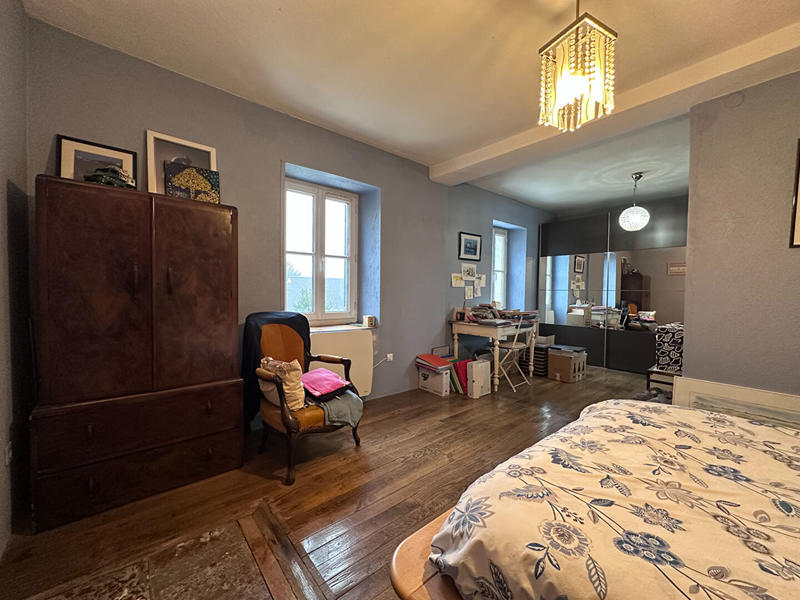 Maison - 158 m² - 7 pièces