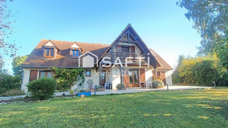 Maison - 240 m² - 8 pièces