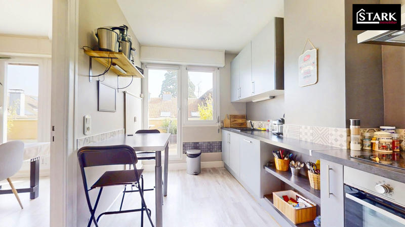 Appartement - 80 m² - 4 pièces