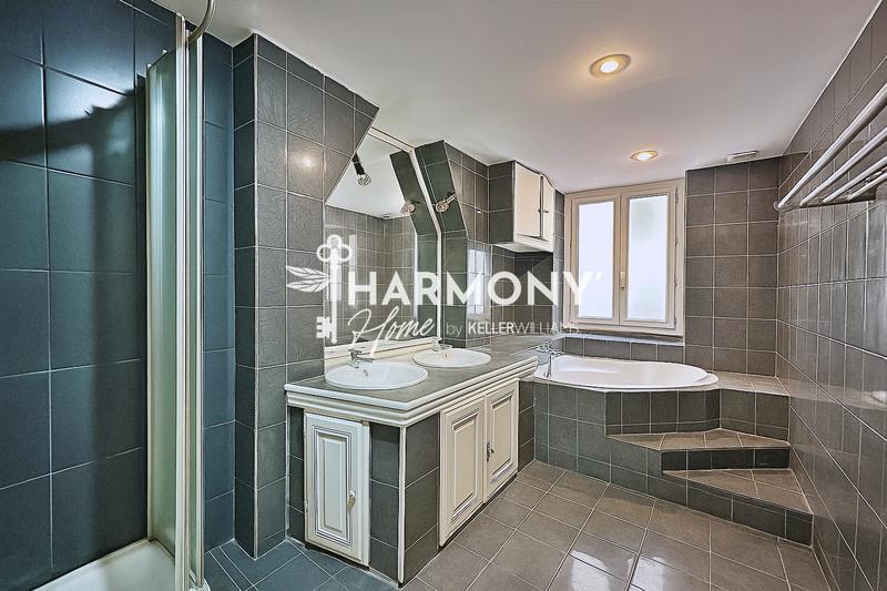 Appartement - 150 m² - 5 pièces