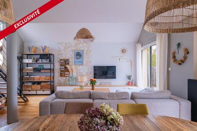 Maison traditionnelle - 147 m² - 7 pièces