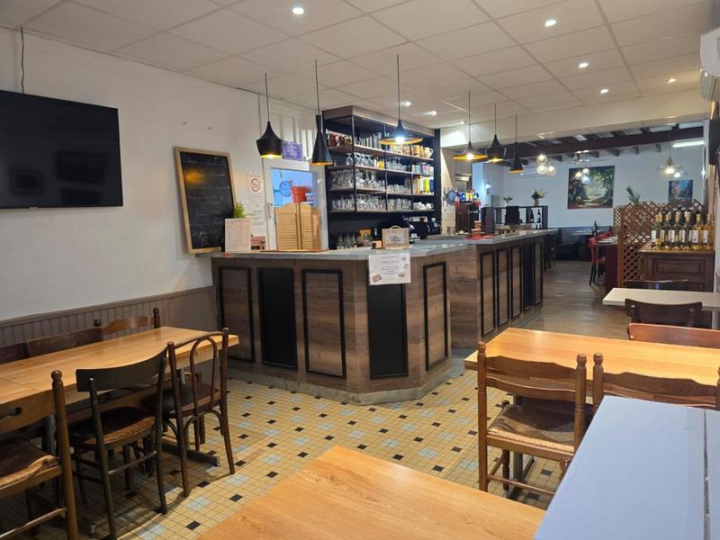 Local commercial - 400 m² - 4 pièces