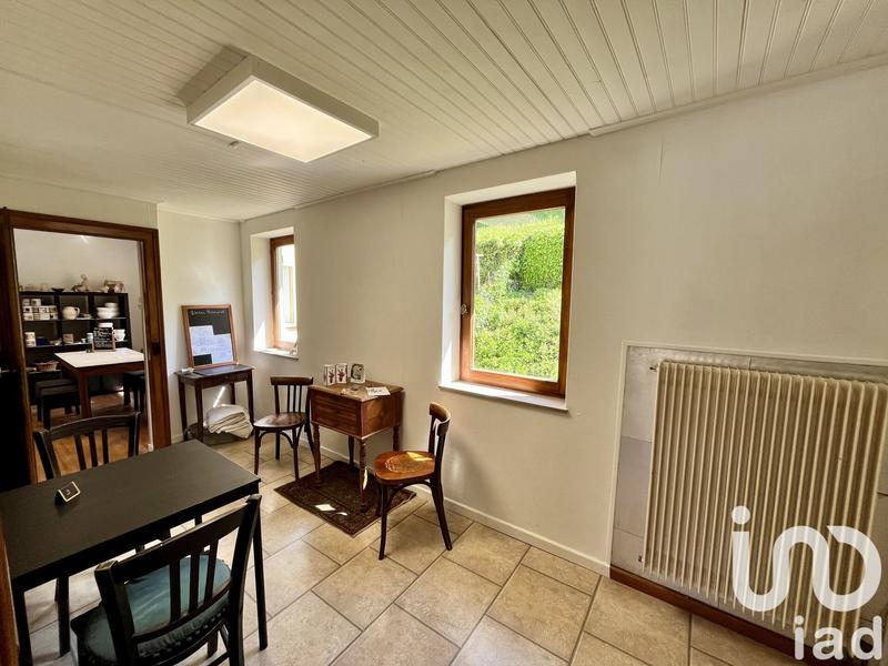 Maison - 252 m² - 7 pièces