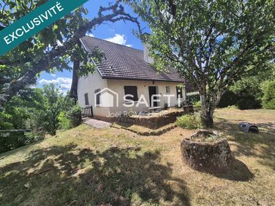 Maison - 137 m² - 5 pièces