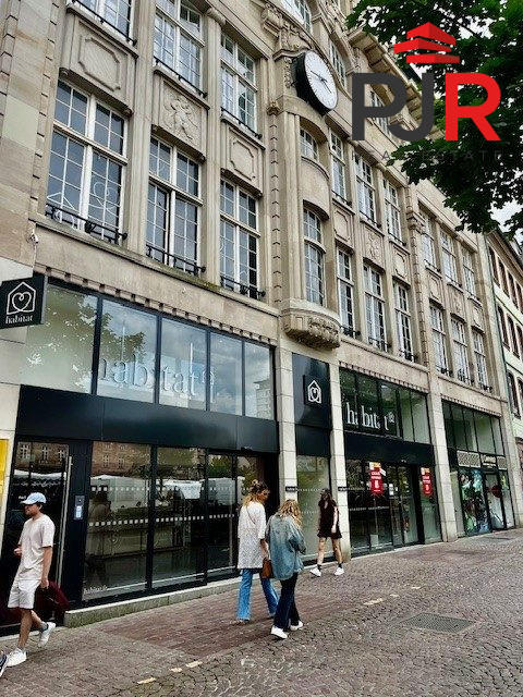 Local commercial - 1 462 m²