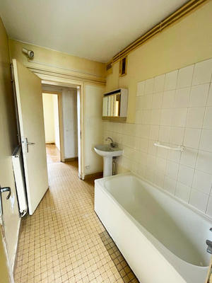 Appartement - 70 m² - 4 pièces