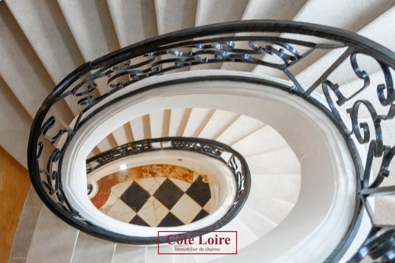 Maison ancienne - 261 m² - 11 pièces