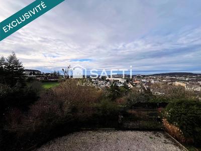 Maison - 166 m² - 5 pièces