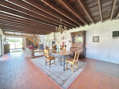 Corps de ferme - 328 m² - 10 pièces