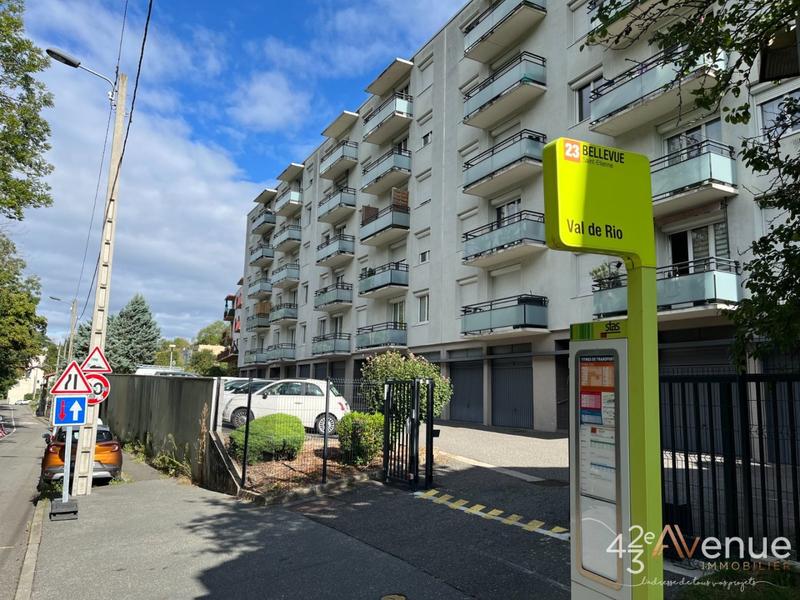 Appartement - 96 m² - 5 pièces