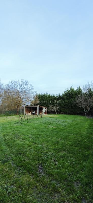 Demeure - 245 m² - 9 pièces