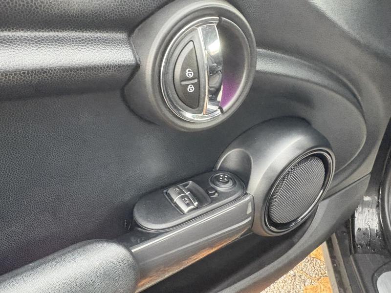 Mini Cooper d 1.5d 116cv Boite Automatique