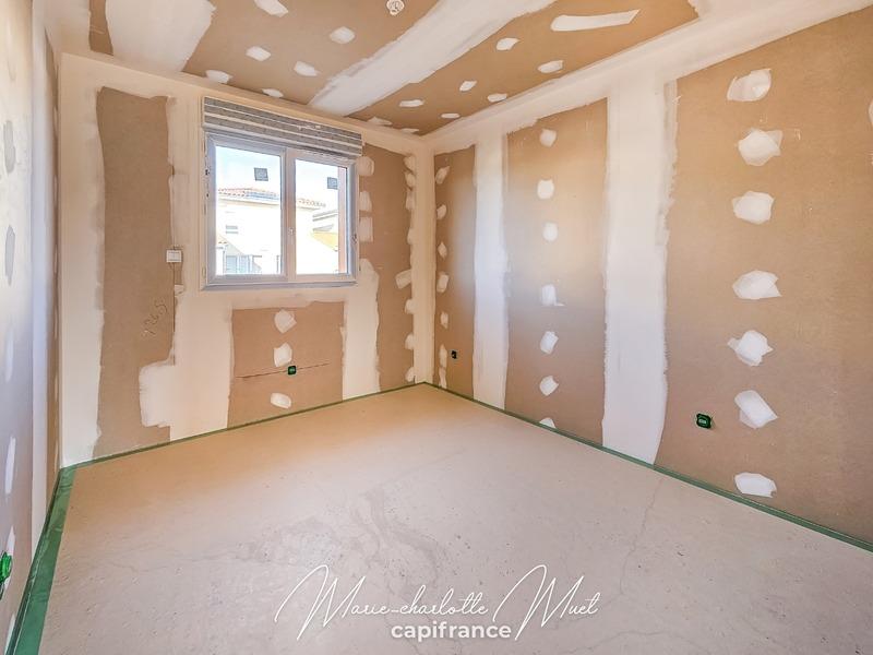 Maison - 83 m² - 5 pièces