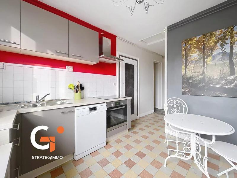 Appartement - 80 m² - 3 pièces