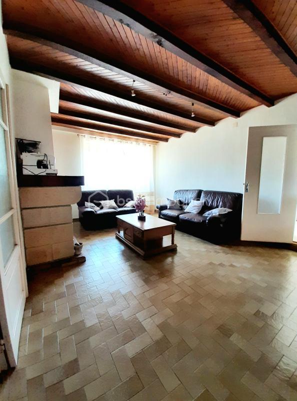 Maison de village - 202 m² - 7 pièces