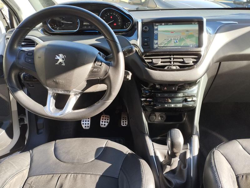 Peugeot 208 1.6 Vti 120 Feline 5p